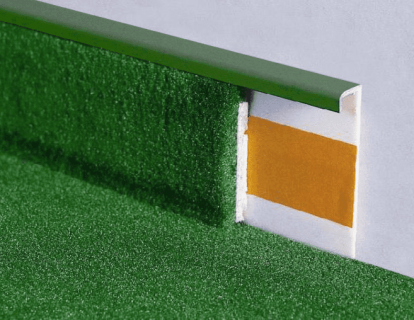 Плинтус для ковролина Korner Зелень 110 Польша .